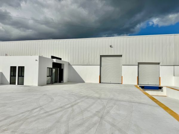  Bodega en renta dentro del parque industrial  sobre carretera uman 