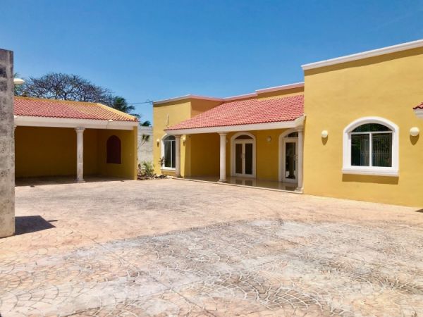 House for sale at downtown in Progreso