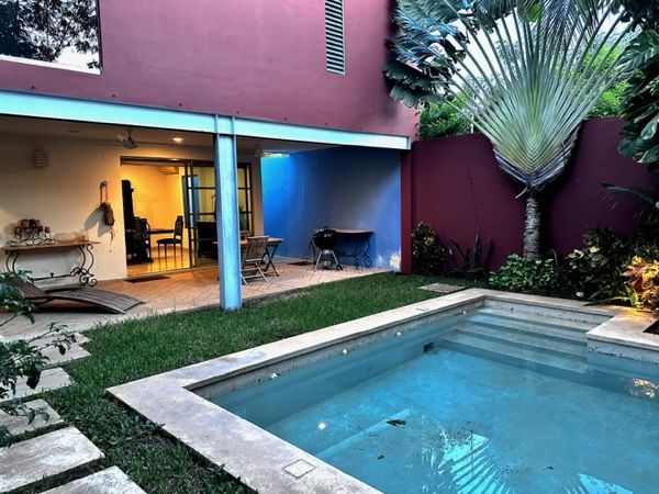  Casa en venta en Sodzil  Norte, piscina , jardin 