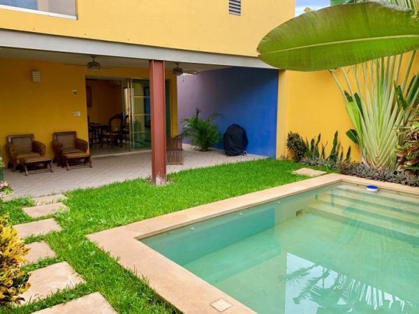Casa en Venta en Sodzil Norte piscina jardin