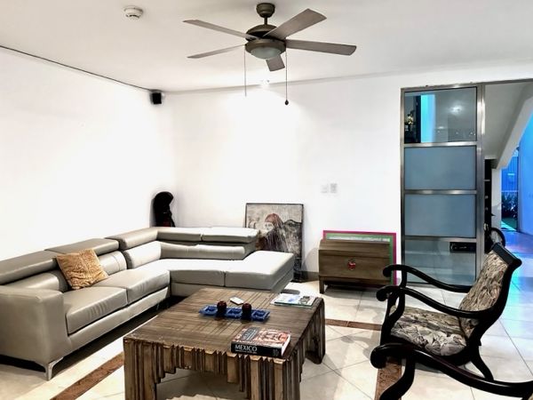  Casa en venta en Sodzil  Norte, sala