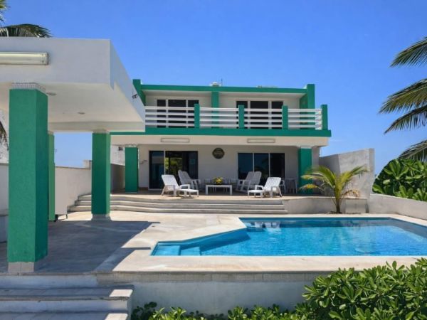  Casa frente al mar en venta en Chicxulub-Telchac