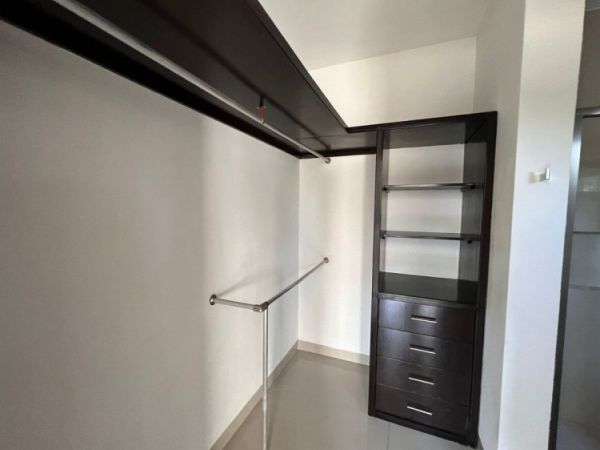  Casa Montebello Merida Yucatan vestidor 