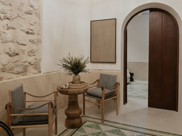 Entrada Casa Remodelada en el centro.
