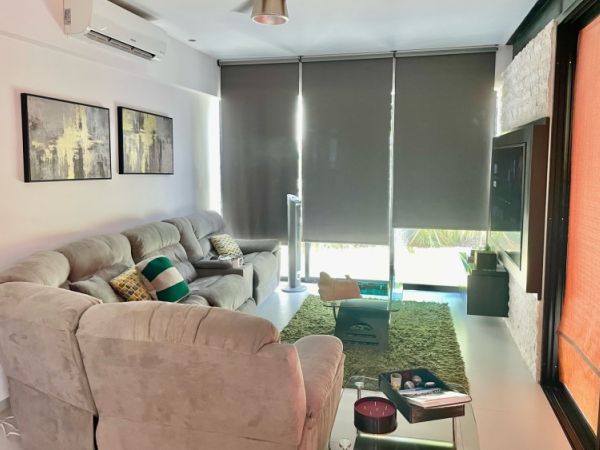 Residencia en Privada Parque central en renta, cuarto de tv 