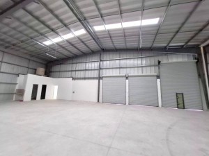bodega en Parque Industrial Mérida 950 m² con oficinas.