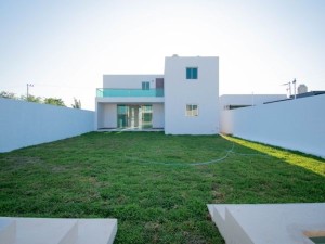 Fachada trasera Chacte Residencial Dzitya