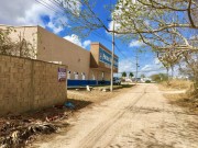 Magnifico terreno comercial en renta en Periférico Norte. Acceso