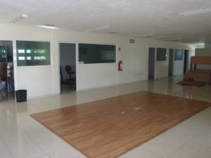 Nave Industrial en el Parque Mueblero de Uman. Oficinas