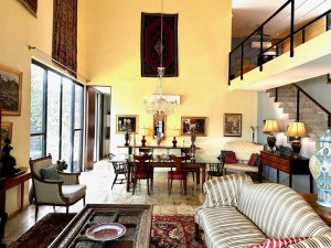 Residencia en venta en la colonia Mexico norte, vistas de sala y escalera 