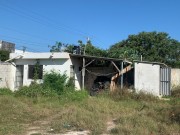 Commercial lot for rent at Sodzil Norte. Bathroom warehouse