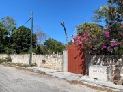 terreno con construccin en venta en Chuburna  Vista desde fuera